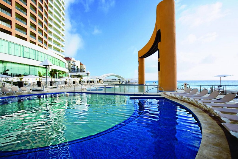 Beach Palace Hotel resort all-inclusive in Cancun