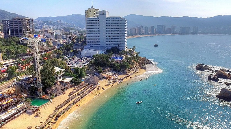 View of La Condesa Beach in Acapulco